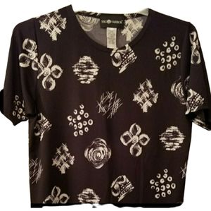 A1) Sag Harbor Black & White Patterned Blouse – Size S